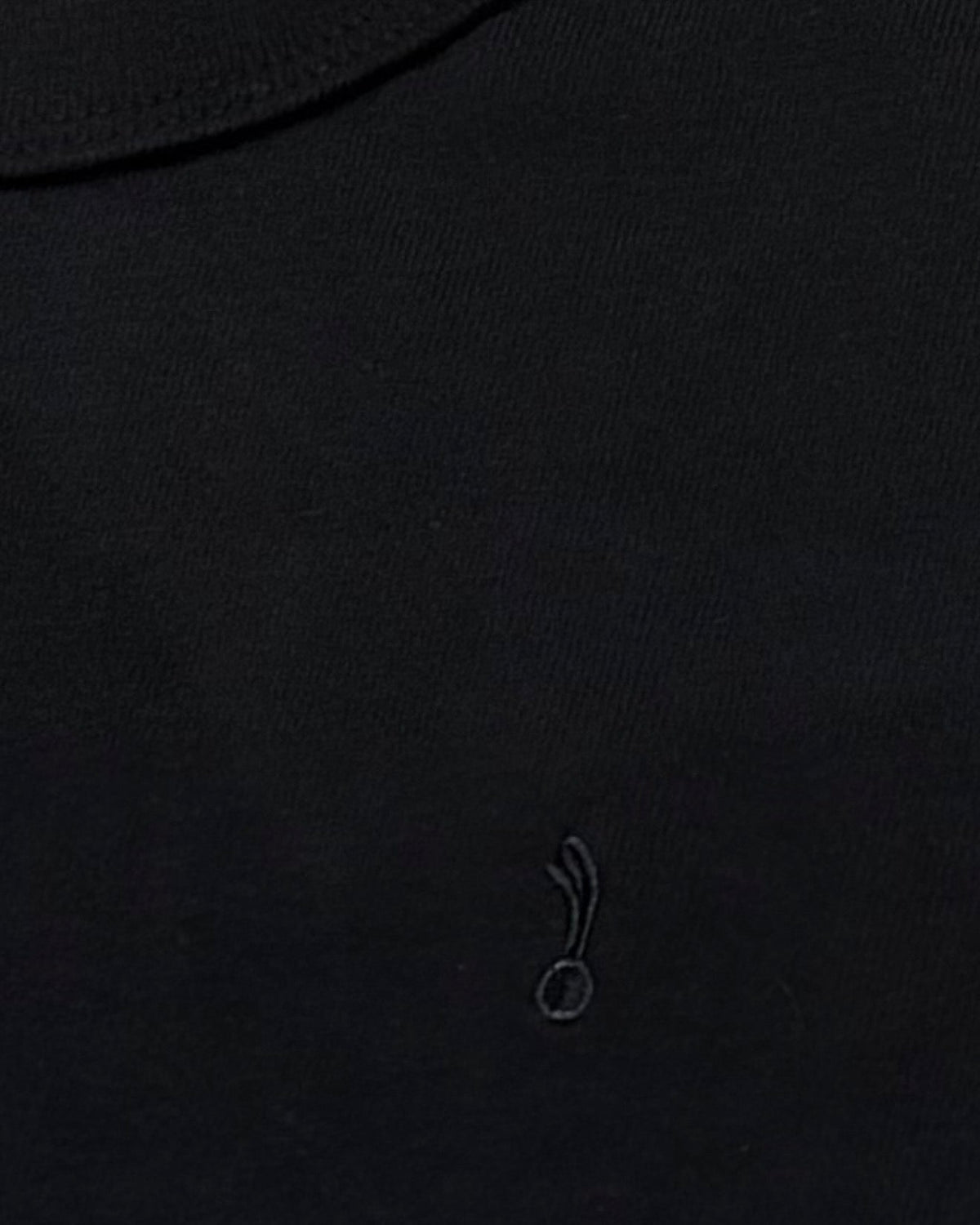 Polera Signature Line negra de algodón 280g, vista trasera - Kanso
