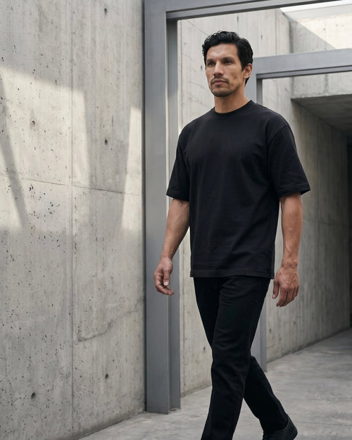 Essential Blank - Negra